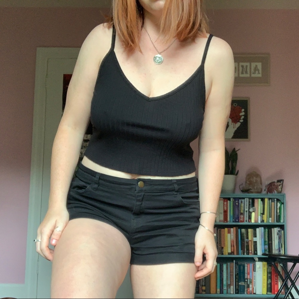 3/$20 H&M Black ribbed tank top